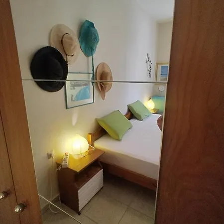 Apartament Ormos House *