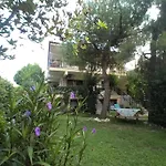 Ormos House *