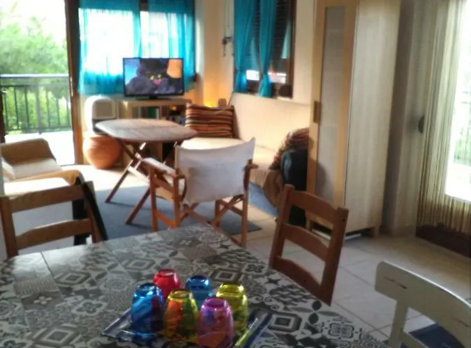 公寓 Ormos House *