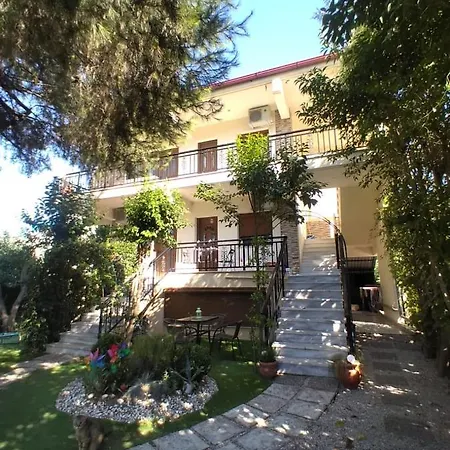 Апартаменты Ormos House